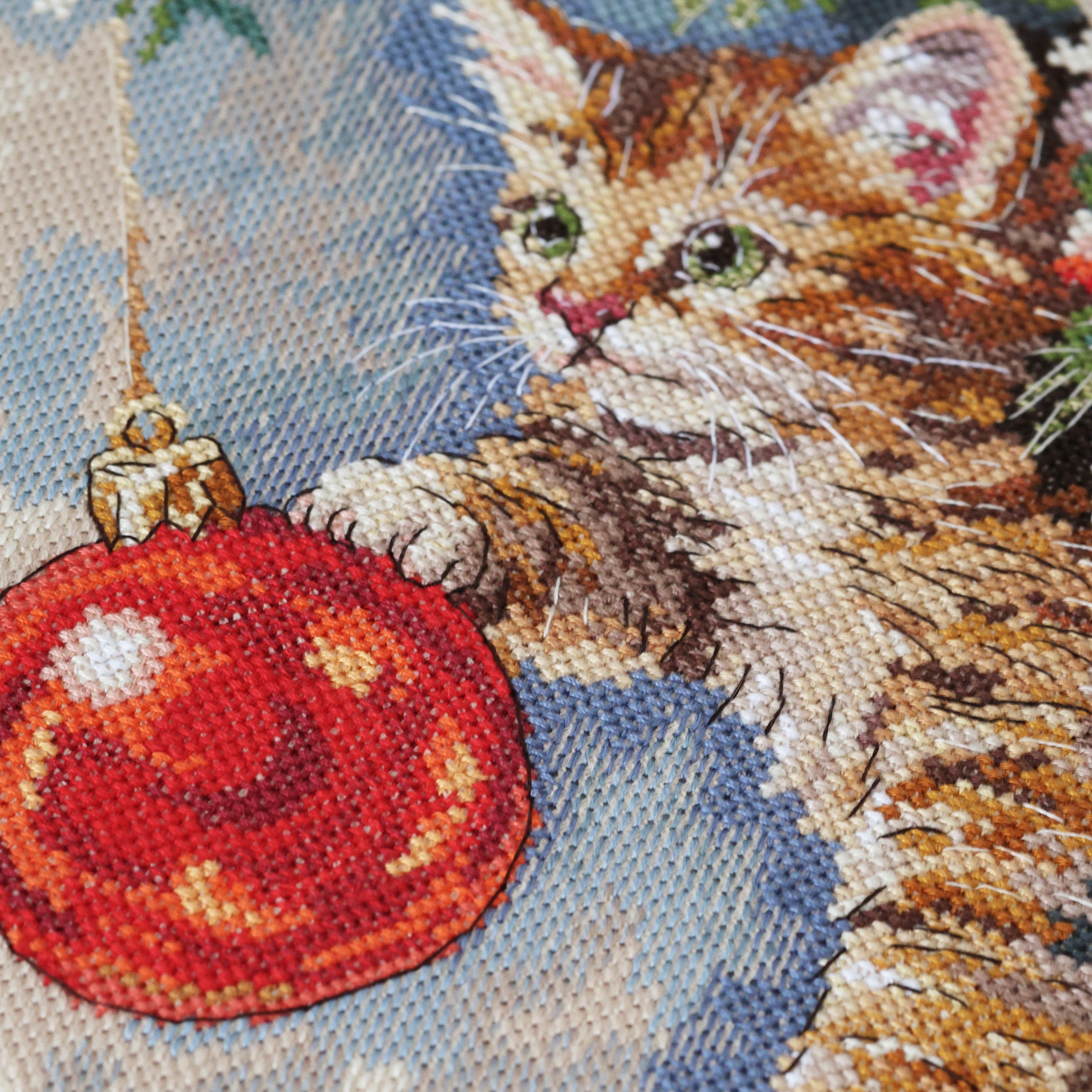 Cross-stitch kit - Furry rascal AH-328-3