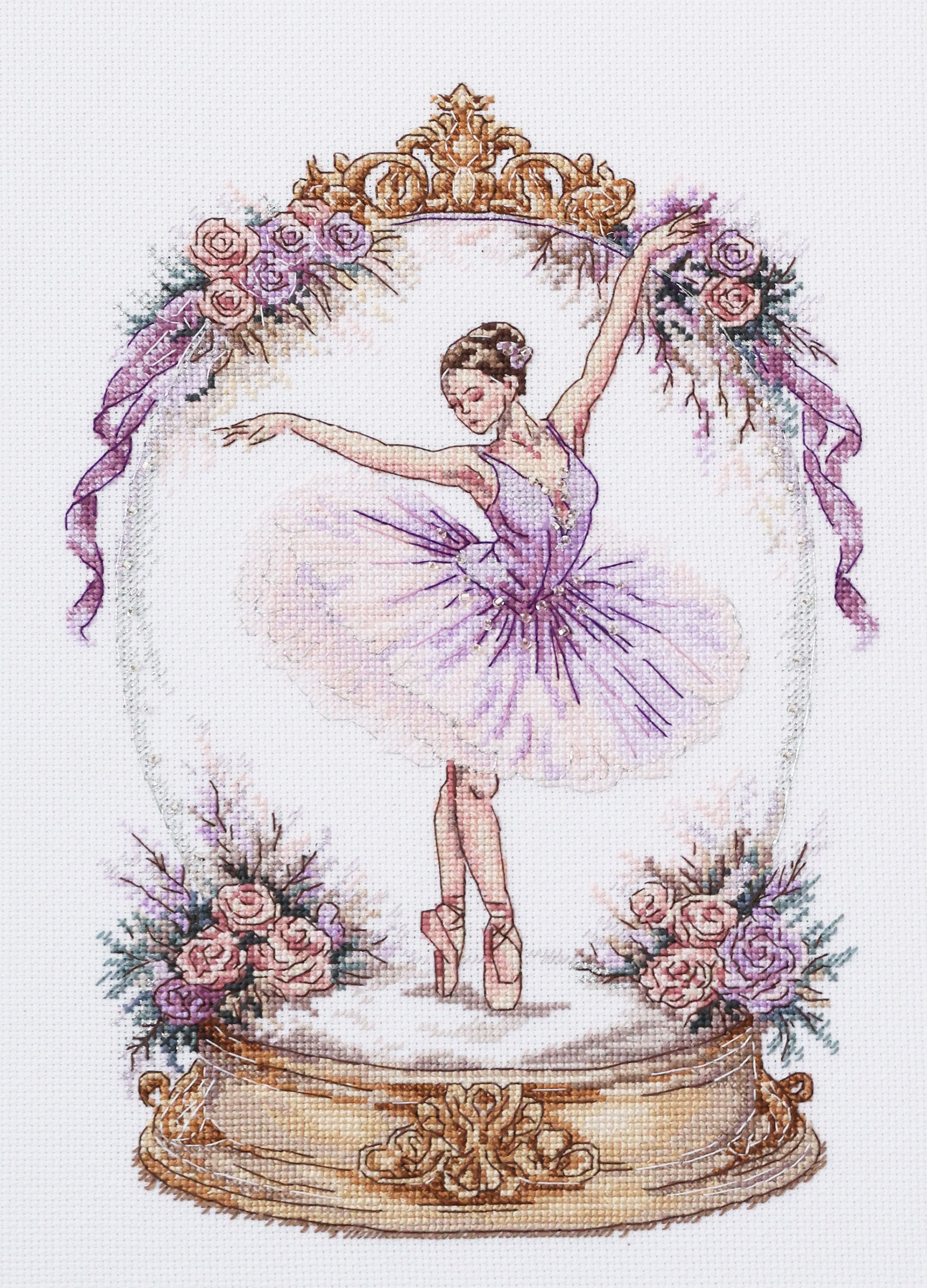 Cross-stitch kit - The Embodiment of Grace AH-329-0