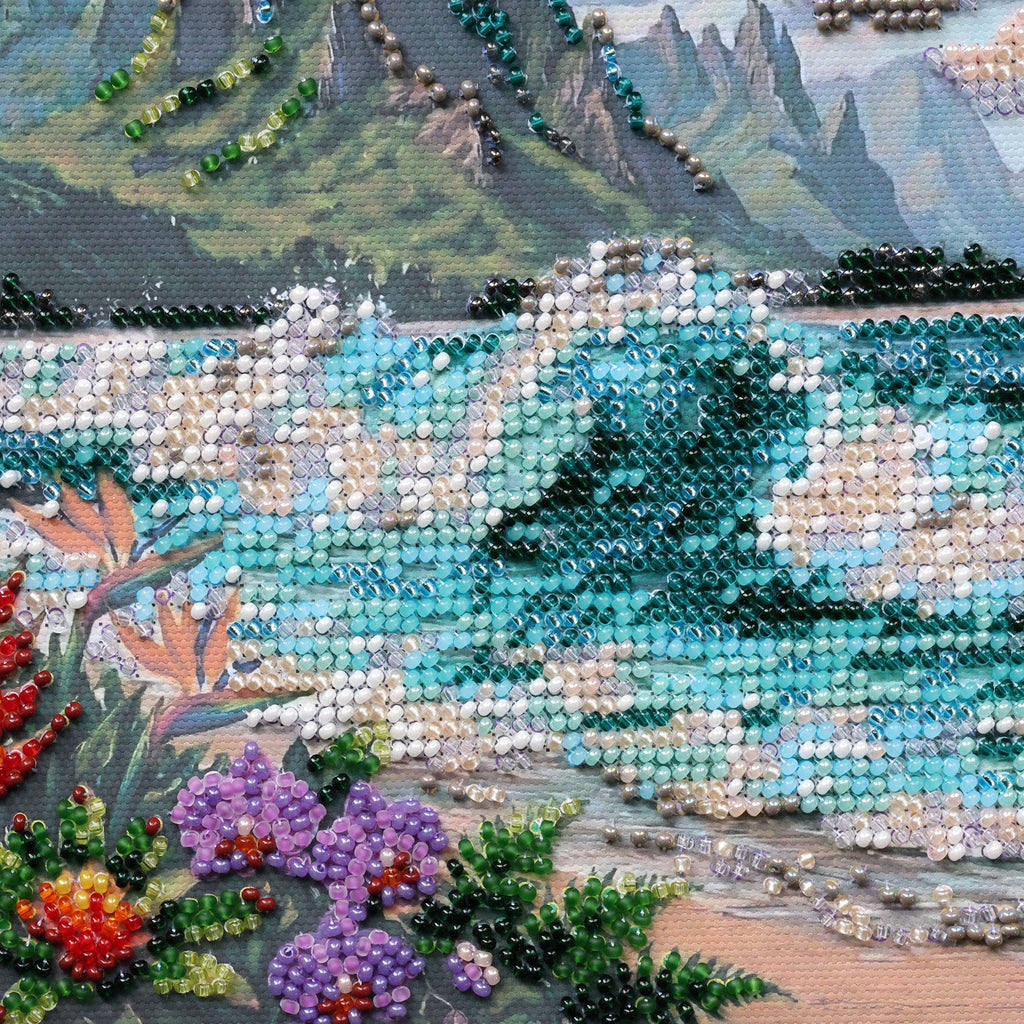 Mid-sized bead embroidery kit - Blue Lagoon AMB-143-3