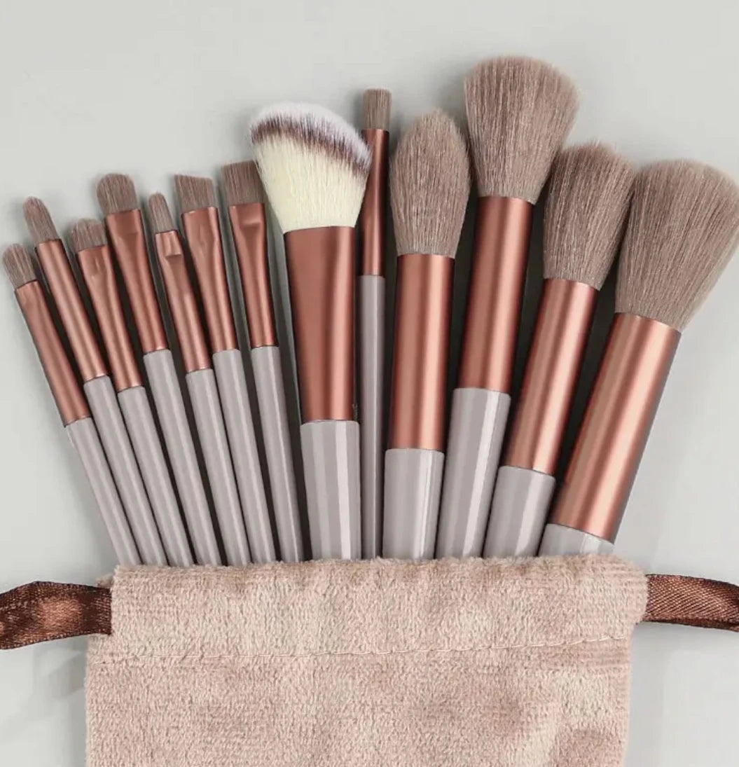 Makeup Brush Set with Storage Bag – Mini Travel-Friendly Professional Brushes