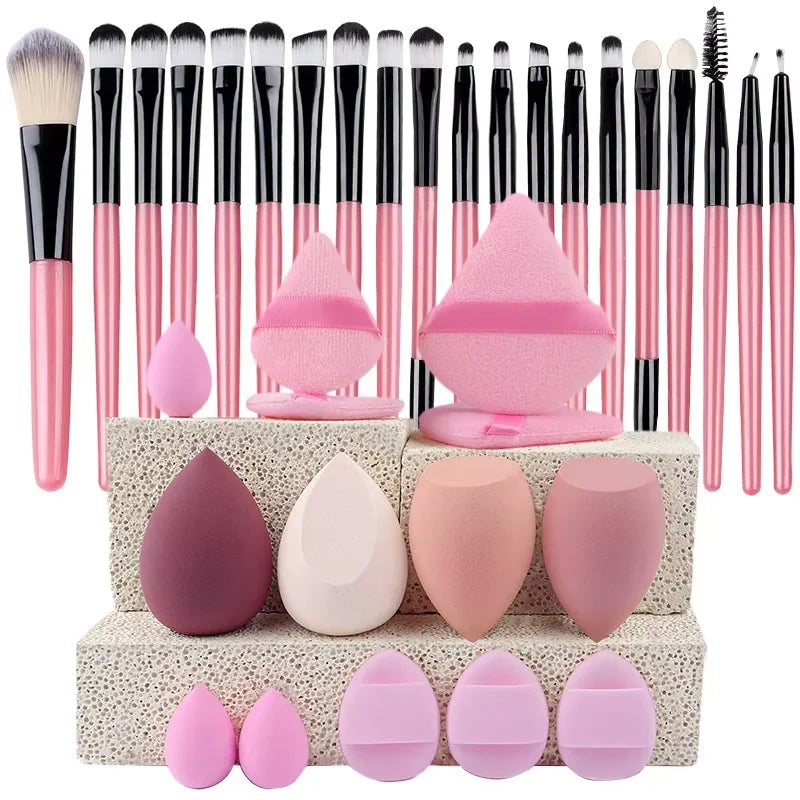 Makeup Brush Set with Storage Bag – Mini Travel-Friendly Professional Brushes