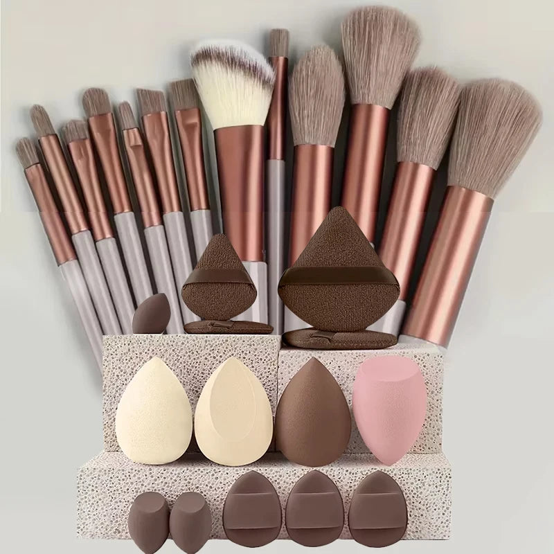 Makeup Brush Set with Storage Bag – Mini Travel-Friendly Professional Brushes